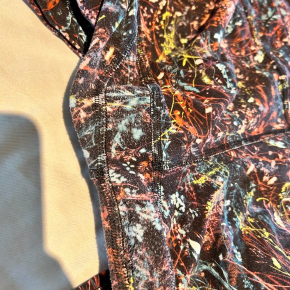 GUC Lululemon 7/8 length LEGGINGS Size 8 - Picture 4 of 5